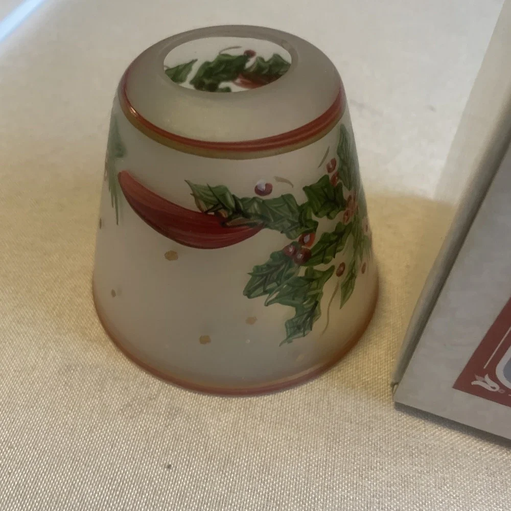 Yankee Candle Vintage Christmas Holly Hand Painted‎ Jar Shade Frosted Small